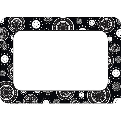 BLACK-WHITE CRAZY CIRCLES NAME TAGS